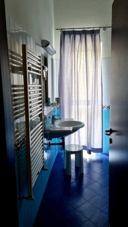 Hotel Insteia ポッラ エクステリア 写真